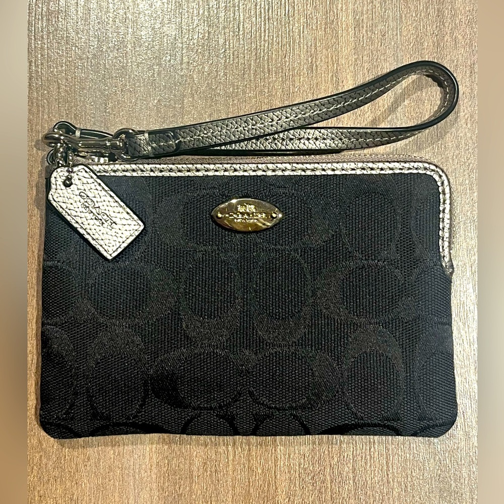 Coach Wristlet Signature C Fabric